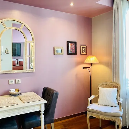 Camparis - - D'hotes Bed & Breakfast Paris
