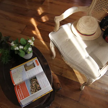 Camparis - - D'hotes Bed & Breakfast Paris