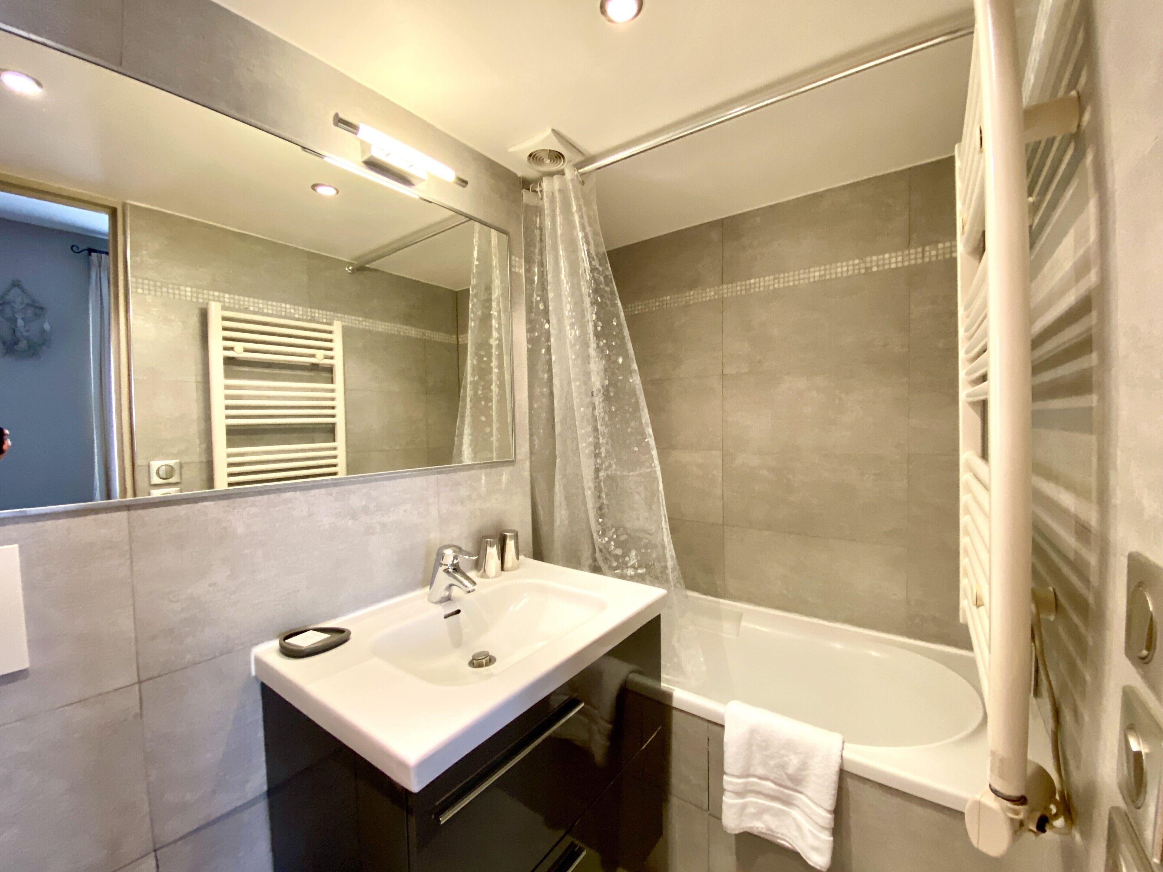 Camparis - - D'hotes Bed & Breakfast Paris